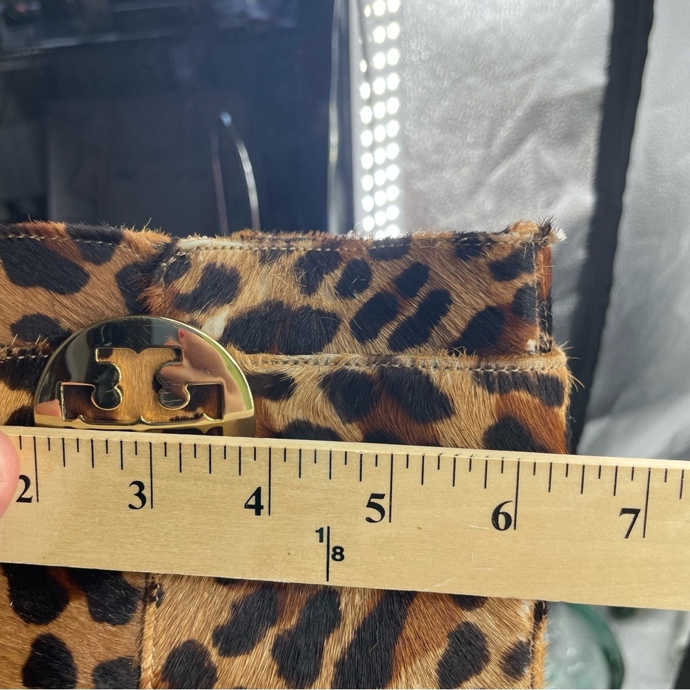 Tory Burch Calf Hair Uma Leopard Knee High Boots WOMENS Sz 8.5‎ Gold Logo - Picture 11 of 12